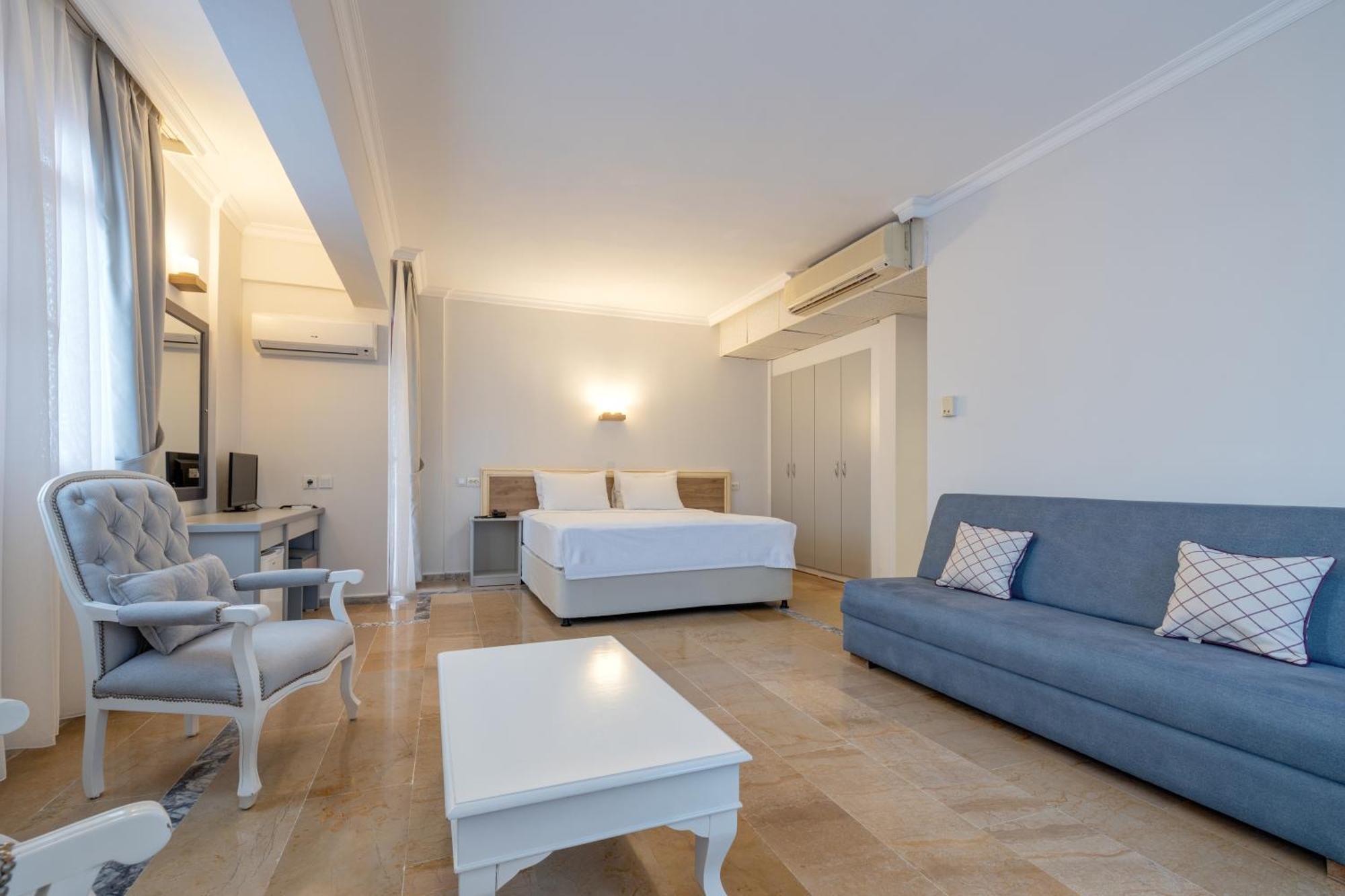 Hanedan Beach Hotel Foça Bagian luar foto