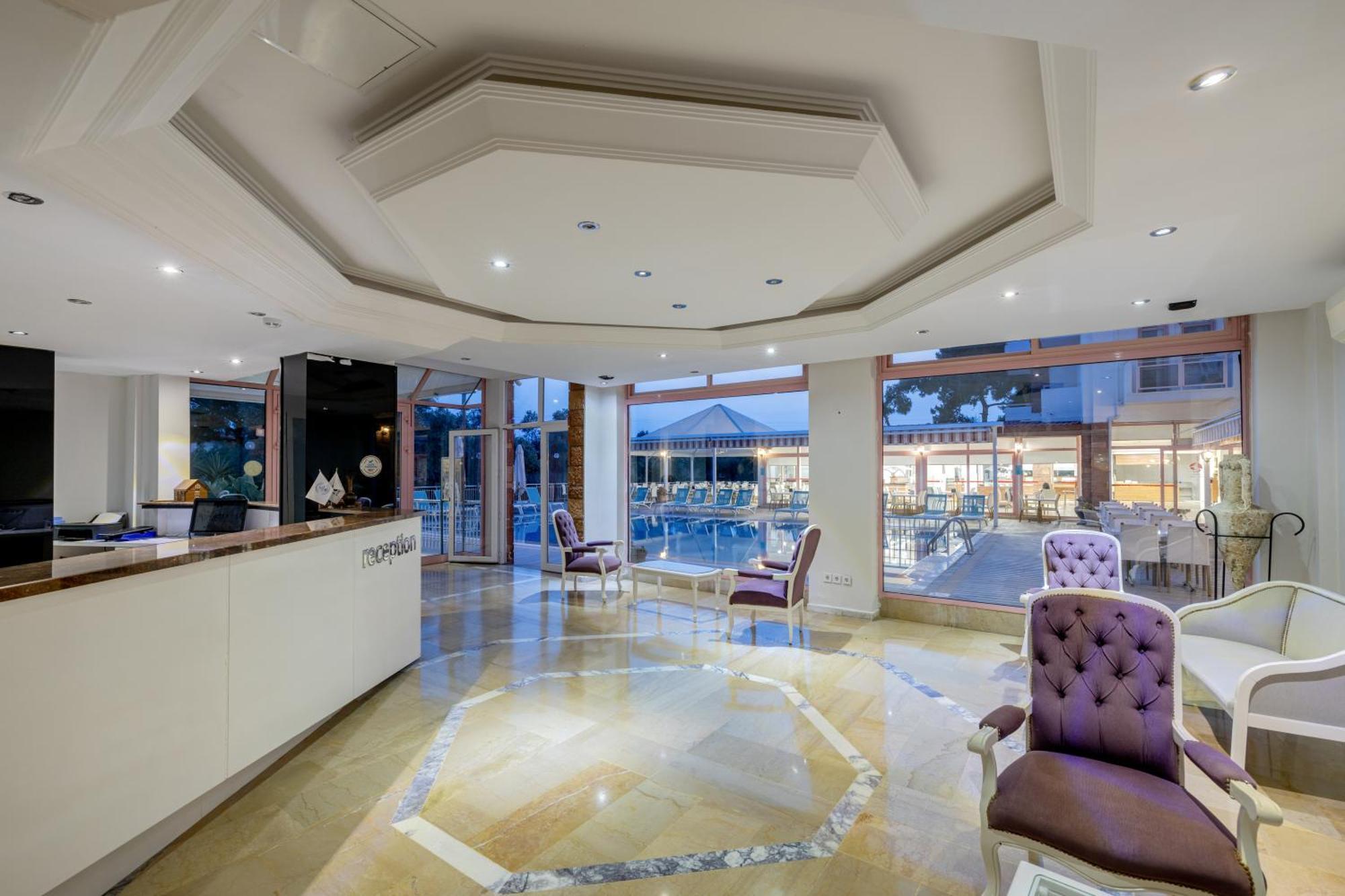 Hanedan Beach Hotel Foça Bagian luar foto