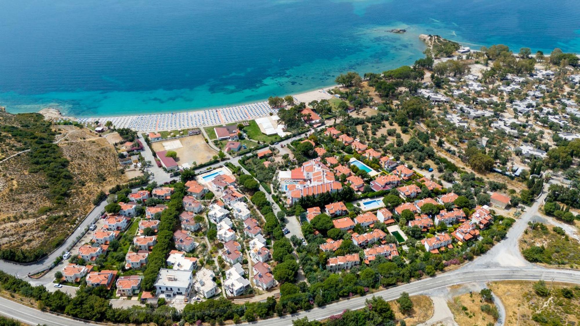 Hanedan Beach Hotel Foça Bagian luar foto