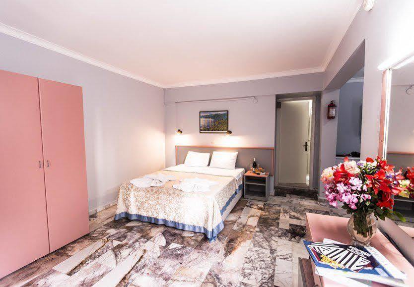 Hanedan Beach Hotel Foça Bagian luar foto